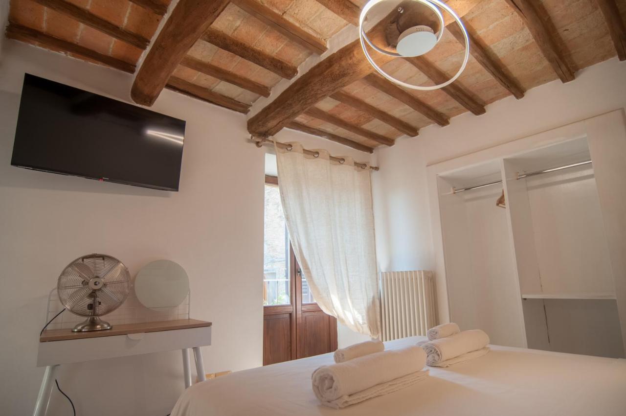 Готель Umbrian Concierge - La Casa Dei Pellari Перуджа Екстер'єр фото