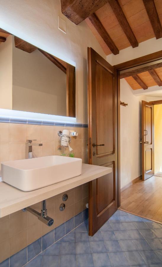 Готель Umbrian Concierge - La Casa Dei Pellari Перуджа Екстер'єр фото